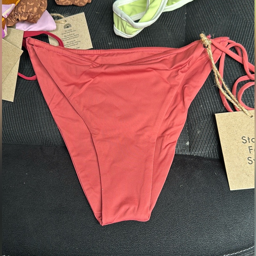 Net stone fox swim bottoms
